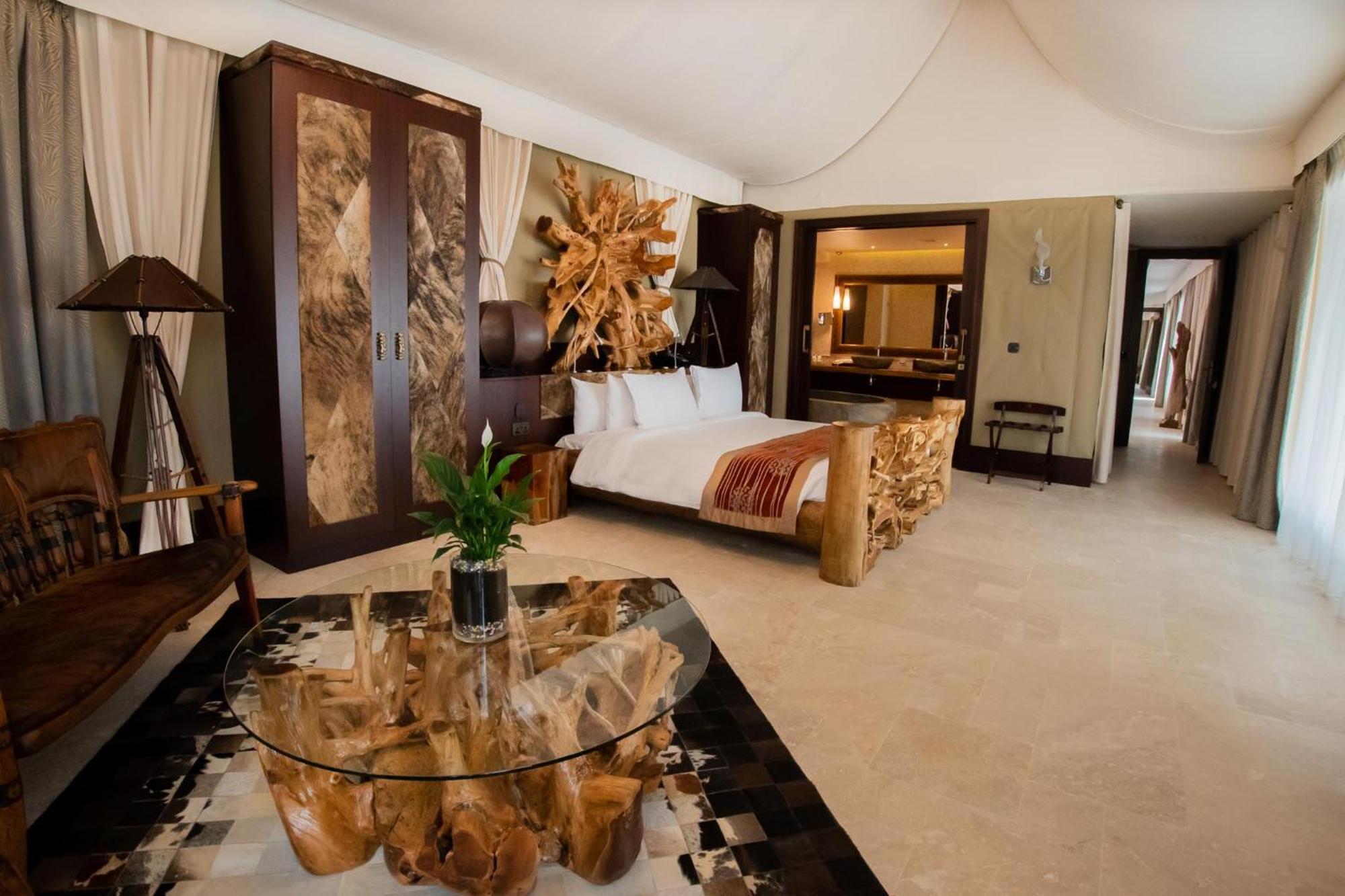 Arabian Oryx Royal Pool Villa